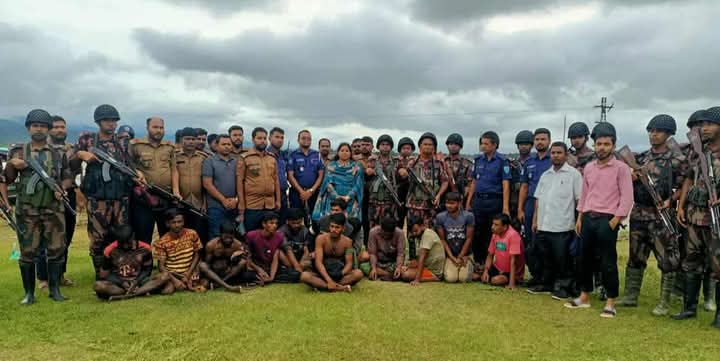 কোম্পানিগঞ্জের সাদাপাথর পর্যটন কেন্দ্রের পাথর লুটপাটকারীদের বিরুদ্ধে অভিযান
