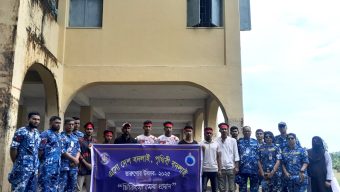 চট্টগ্রামের মিরসরাইয়ে বিনামূল্যে চিকিৎসা সেবা ও প্রয়োজনীয় ঔষধ সামগ্রী বিতরণ করেছে কোস্ট গার্ড