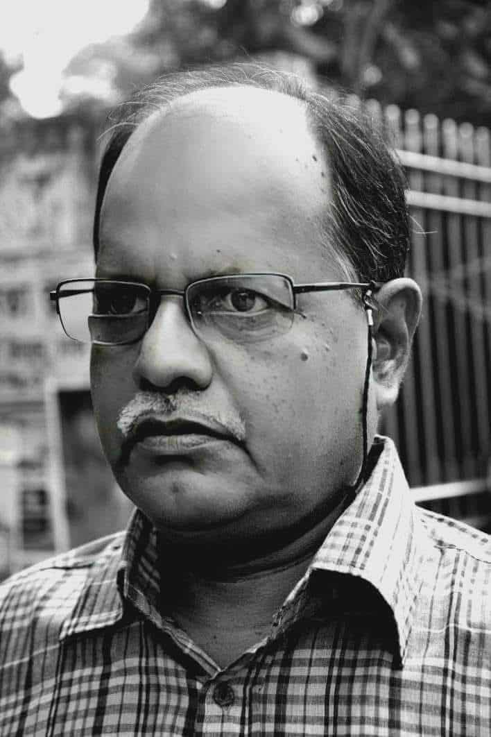 অন্তিম শ্রদ্ধা মেঘনায় পাওয়া গেল সাংবাদিক কলামিস্ট বিভুরঞ্জন সরকারের লাশ।