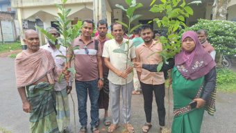 আনসার ও ভিডিপির উদ্যোগে কালীগঞ্জে তৃণমূল পর্যায়ে বৃক্ষরোপন কর্মসূচি পালন