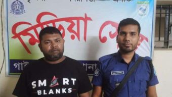 গাইবান্ধায় অবৈধভাবে বালু তোলার দায়ে মৎস্যজীবি দলের নেতা আটক