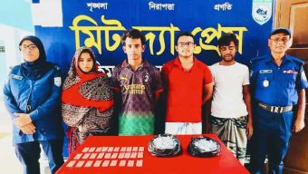 নেশাজাতীয় ইনজেকশন ও ট্যাবলেটসহ ৪ জনকে আটক করেছে হাকিমপুর থানা পুলিশ