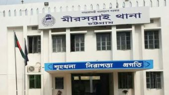 মীরসরাইয়ে পর্যটক ও অটোরিকশা চালকদের মধ্যে সংঘর্ষ, আহত ১৫