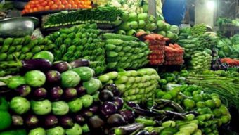 নিয়ন্ত্রণহীন হয়ে উঠেছে উখিয়ার কাঁচা বাজার : ক্রেতাদের নাভিশ্বাস!