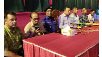 কালীগঞ্জে পূজা মন্ডপের নিরাপত্তা ব্যবস্থা পরিদর্শন করলেন পুলিশ সুপার