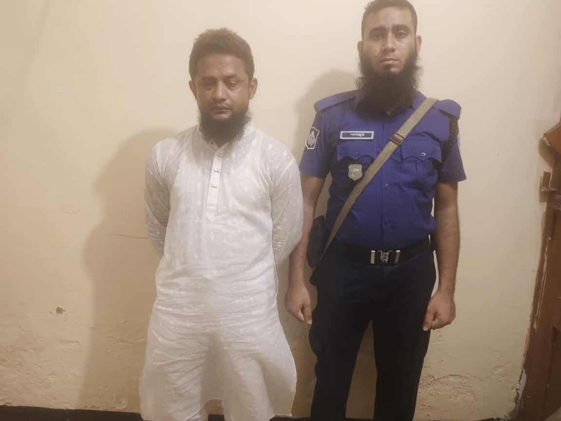 মণিরামপুরে ভ্যানচালক মিন্টু হত্যা: প্রধান আসামি বিএনপি নেতা সাব্বির গ্রেপ্তার