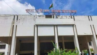 সাংবাদিকদের প্রবেশে নিষেধাজ্ঞা খুলনা মেডিকেল কলেজ হাসপাতালে।