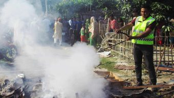 সাদুল্যাপুরে শিশু ধর্ষণের ঘটনায় ফুঁসে উঠেছে এলাকাবাসী