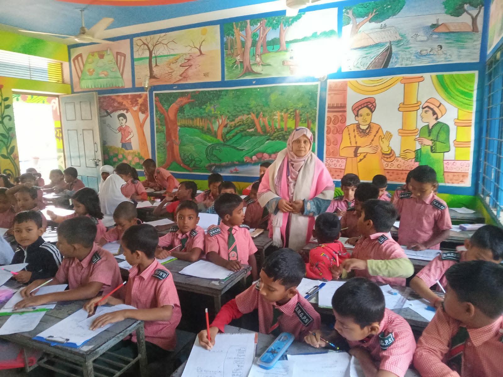 কালীগঞ্জে কর্মস্থলে ফিরে পরীক্ষা নিচ্ছেন সহকারী শিক্ষকরা