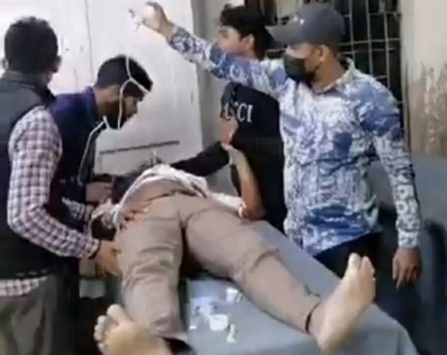 টঙ্গীতে বিকাশ এজেন্টকে গুলি করে ৫০ লাখ টাকা ছিনতাই ,আহত ২