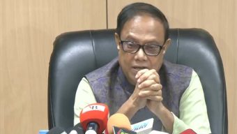 টাকার ঘাটতি রয়েছে, একসঙ্গে সব ব্যাংক ঠিক করা সম্ভব নয়: গভর্নর