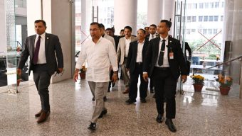 সচিবালয়ে নিজ দফতরে অফিস করছেন প্রধানমন্ত্রী তারেক রহমান।