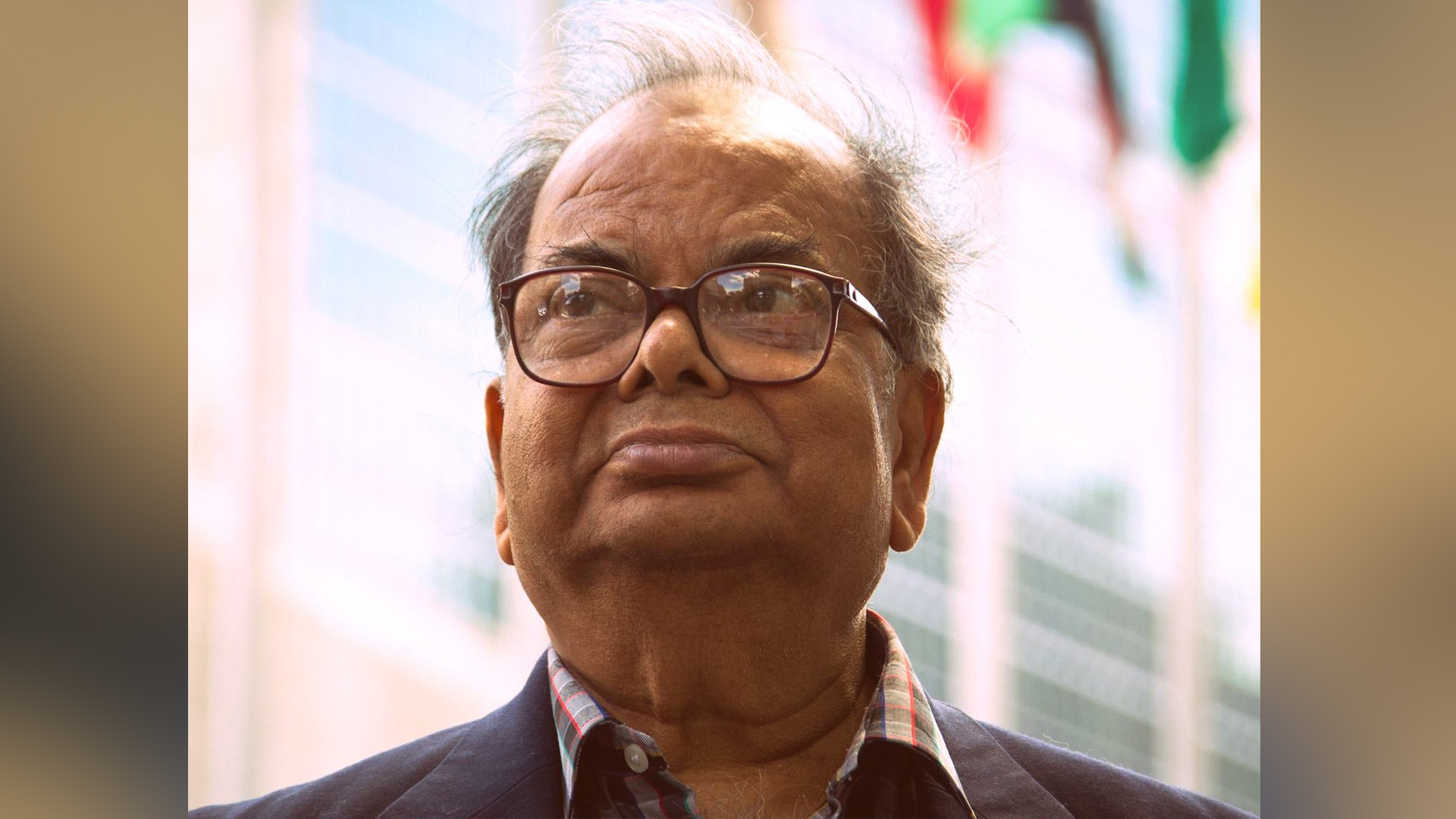 না ফেরার দেশে কথাসাহিত্যিক মণিশঙ্কর মুখোপাধ্যায়।