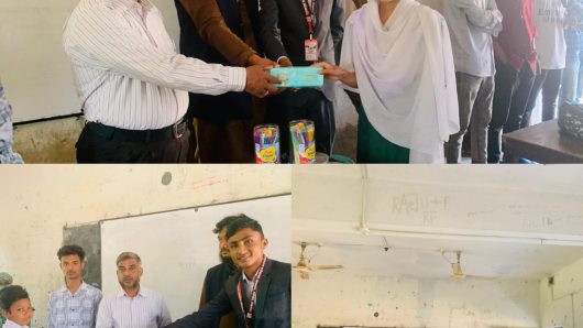 মোমিনপুর ডি এস পি উচ্চ বিদ্যালয়ে সংগ্রামপুর রক্ত সেবা ফাউন্ডেশনের পক্ষ থেকে আয়োজিত অনুষ্ঠান।