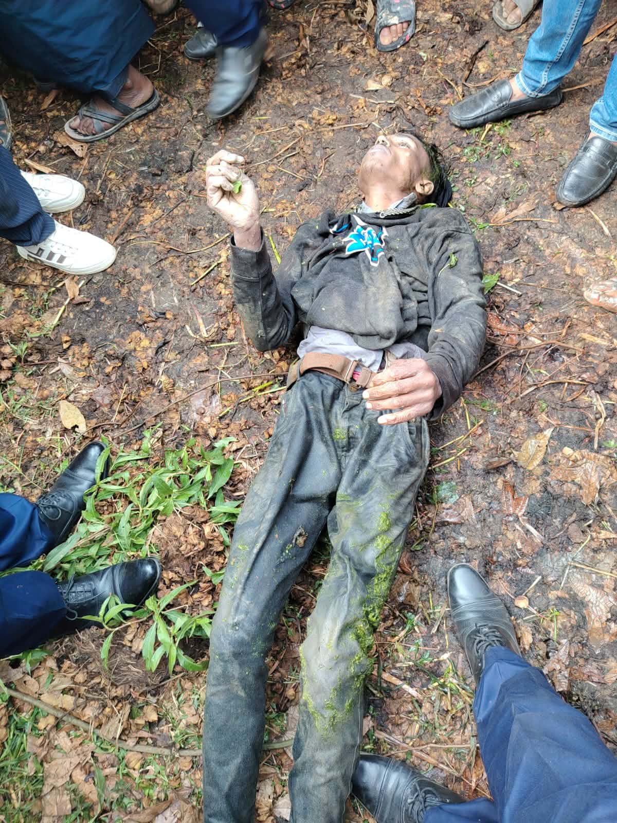 কালীগঞ্জে ব্রীজের নীচ থেকে যুবকের লাশ উদ্ধার