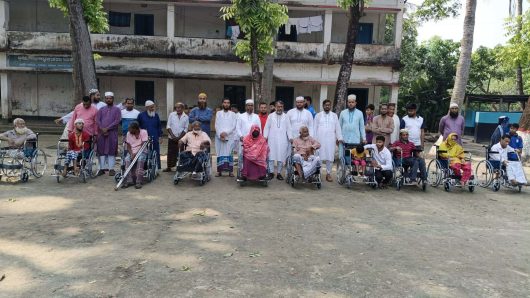 কালীগঞ্জে জামায়াতে ইসলামীর উদ্যোগে ১৫ জন প্রতিবন্ধীকে হুইলচেয়ার প্রদান