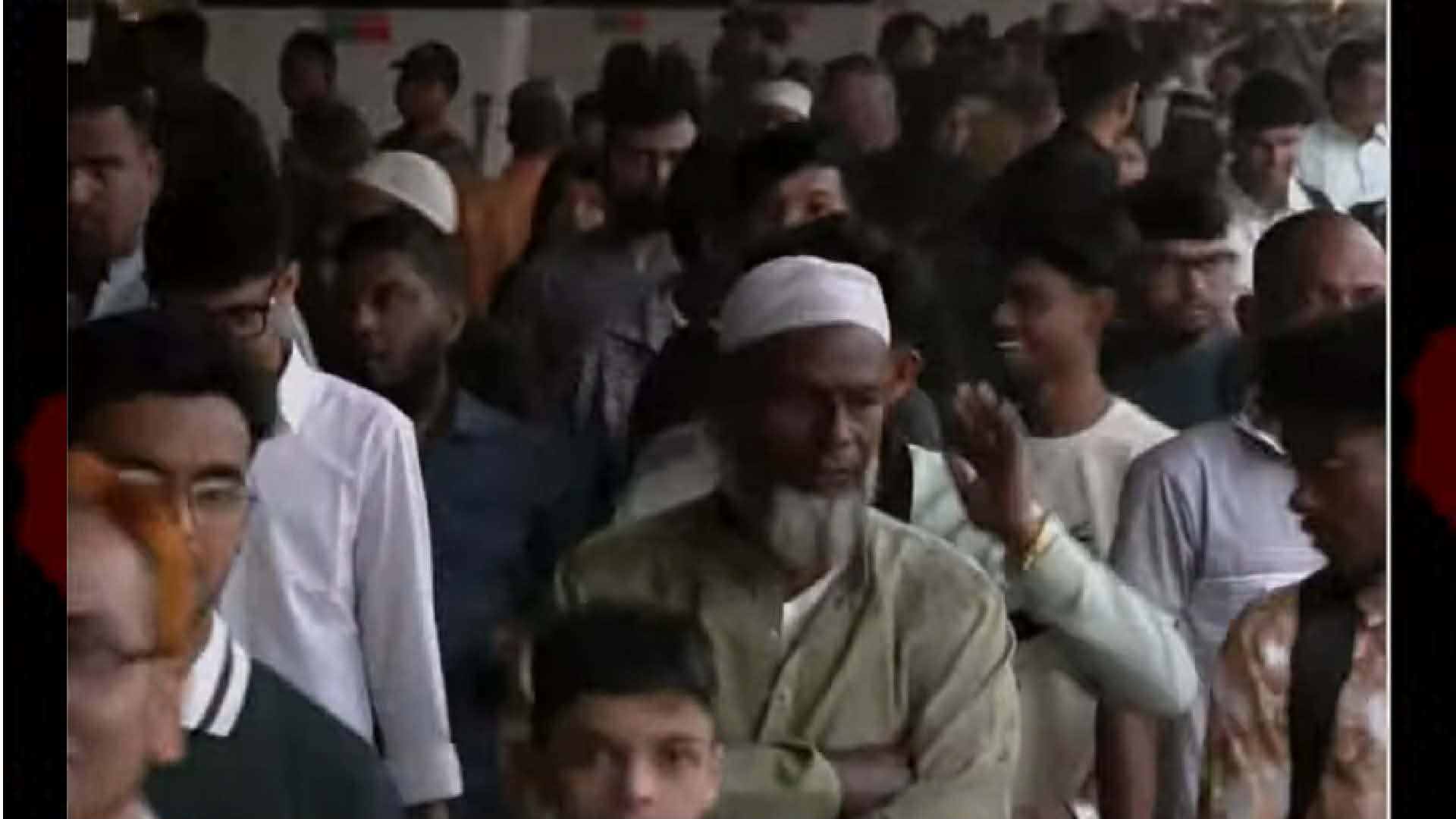 ঈদের ছুটি শেষে ফিরছে রাজধানীবাসী